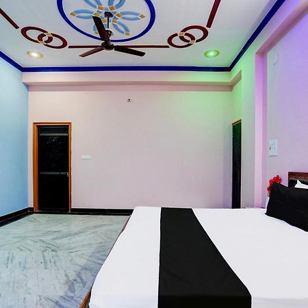 Hotel O J.D. Palace Váránaszi Kültér fotó