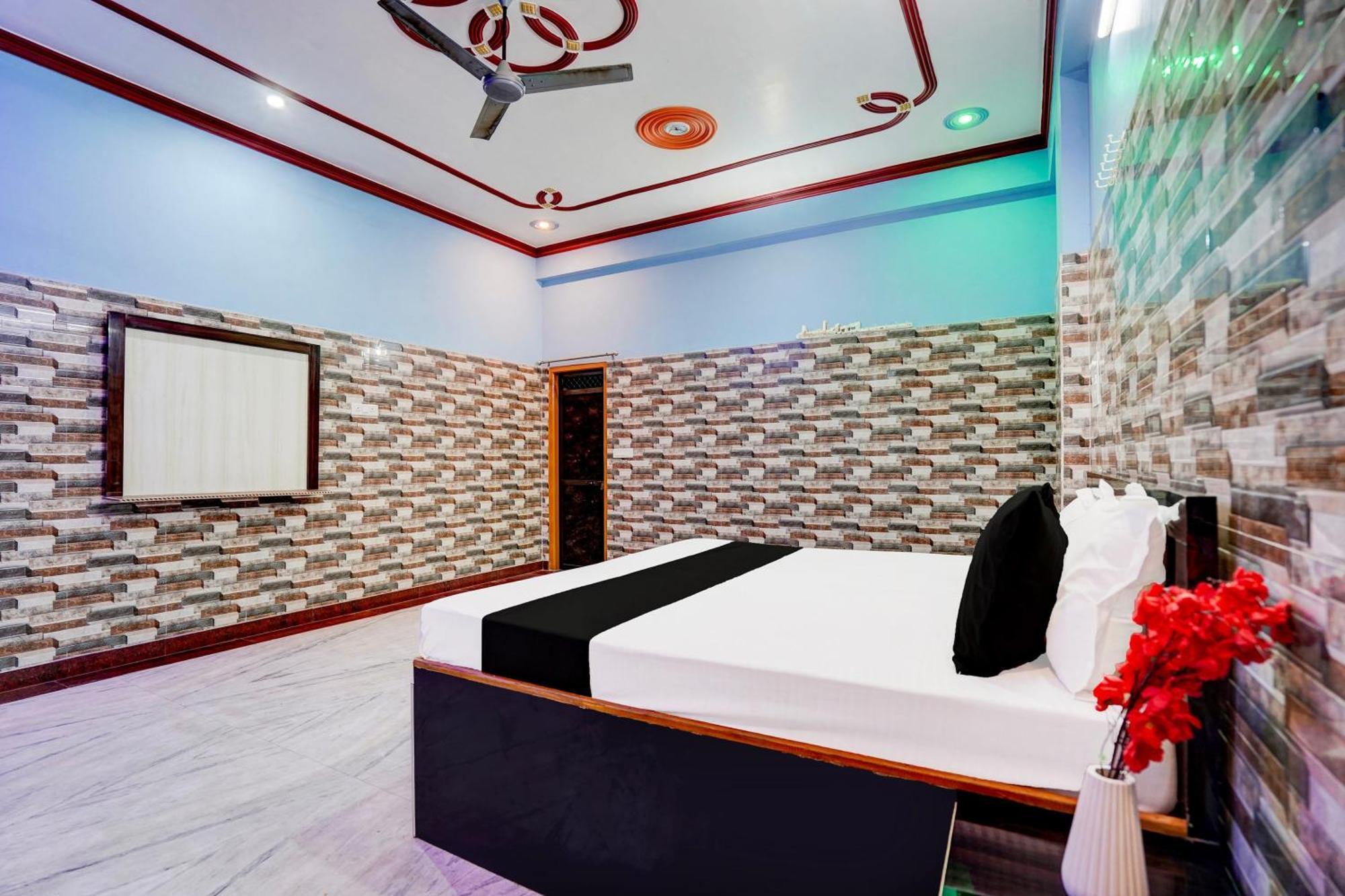 Hotel O J.D. Palace Váránaszi Kültér fotó