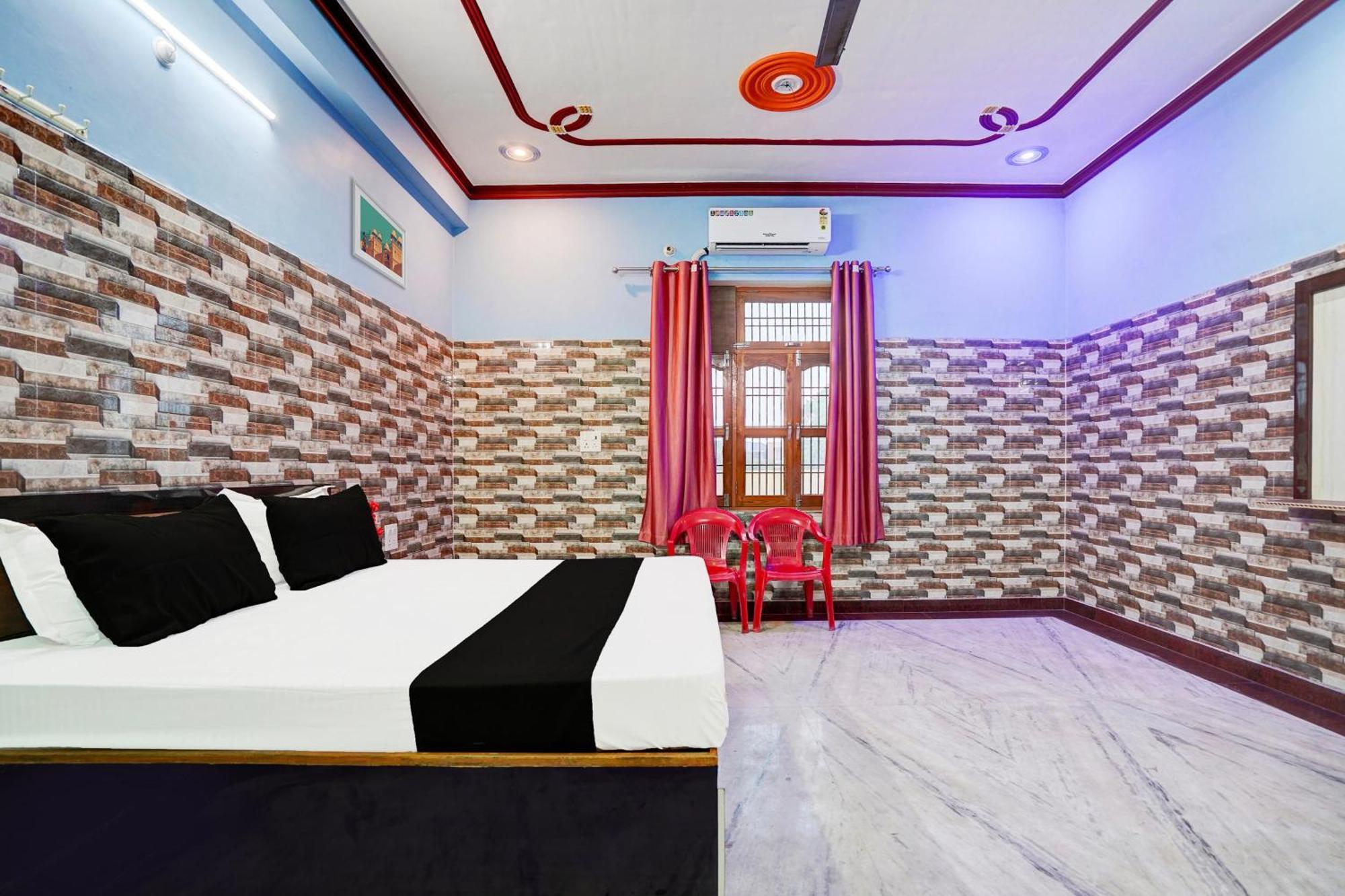 Hotel O J.D. Palace Váránaszi Kültér fotó