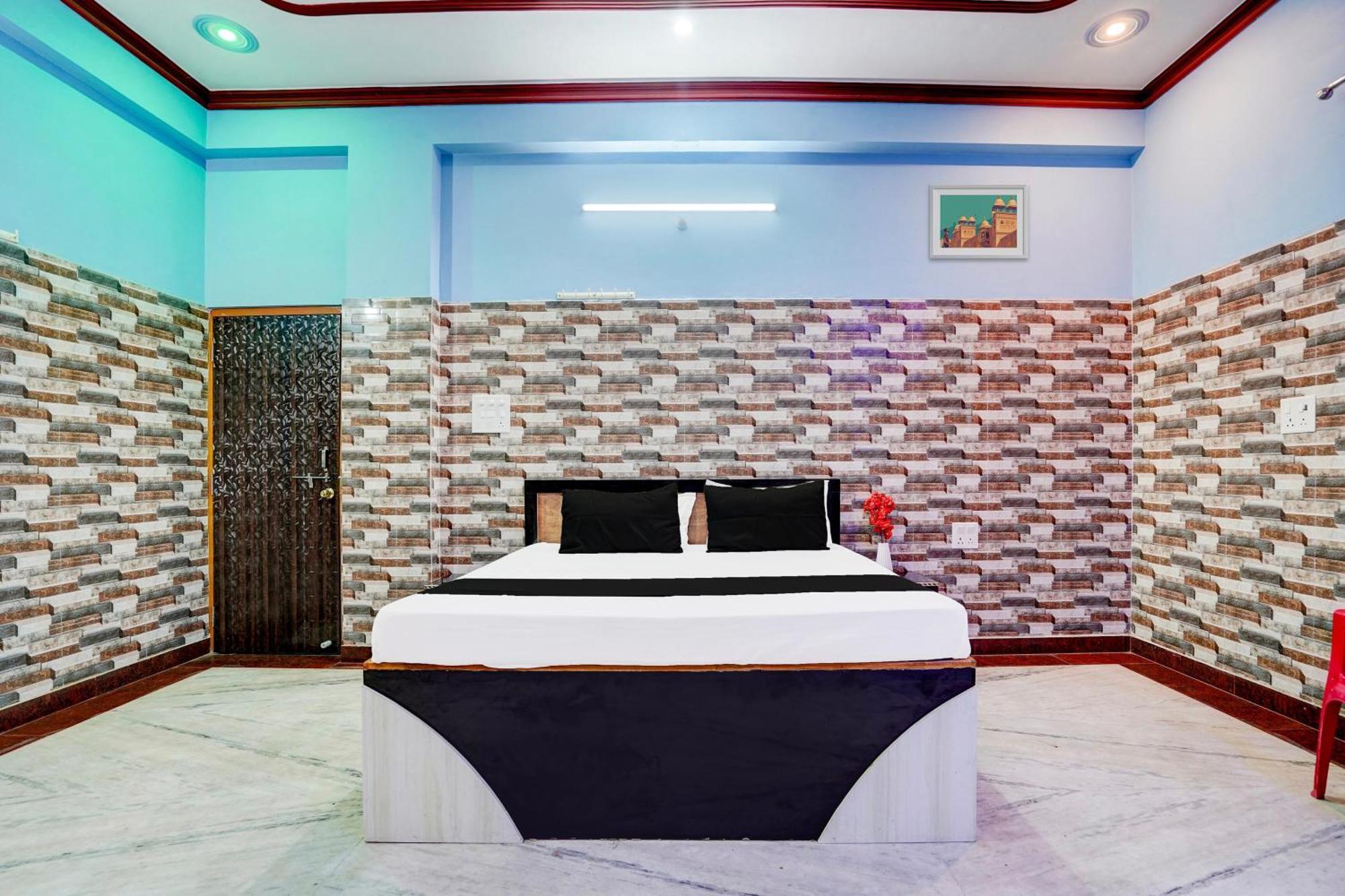 Hotel O J.D. Palace Váránaszi Kültér fotó